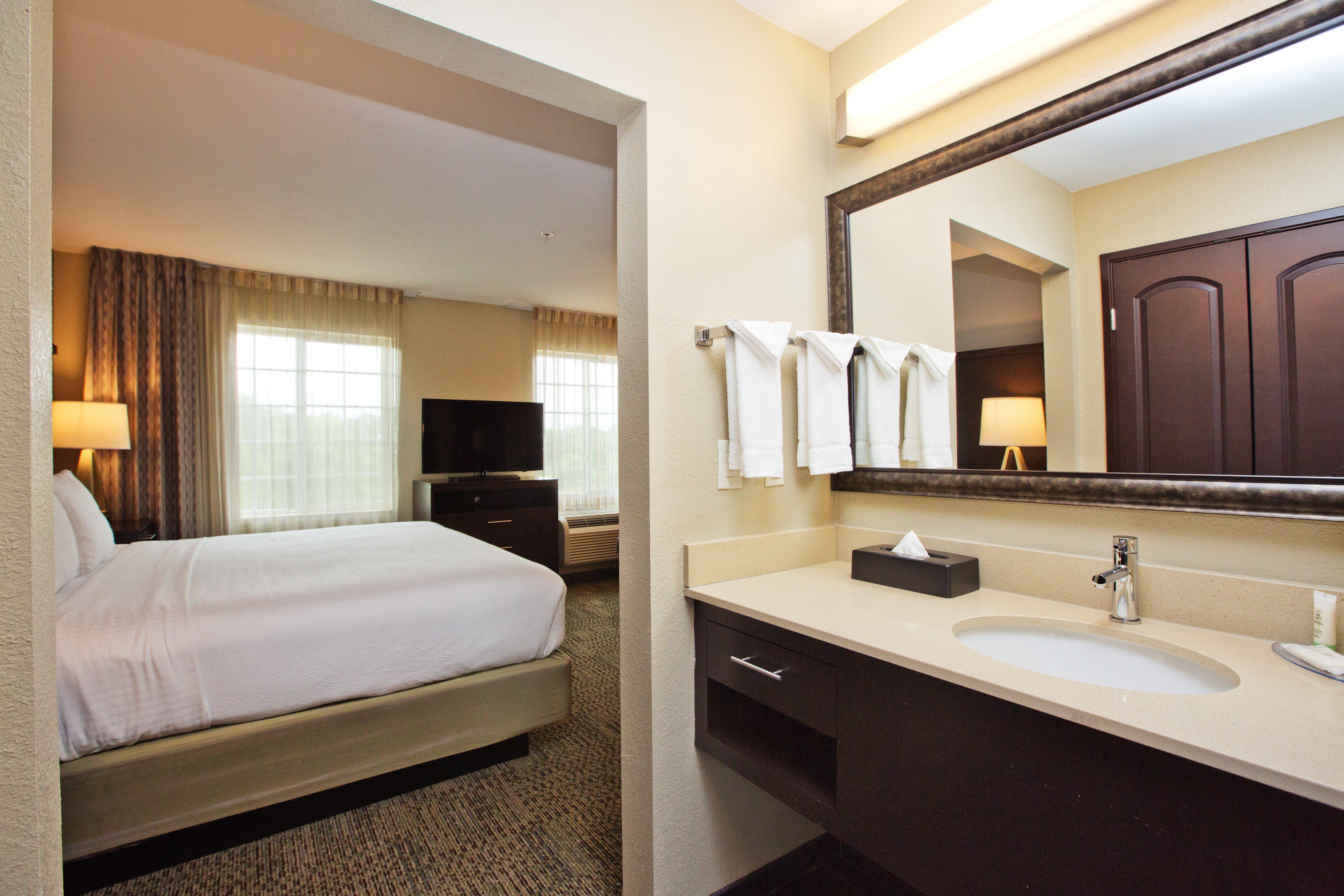 Staybridge Suites Austin South Interstate Hwy 35 By Ihg מראה חיצוני תמונה