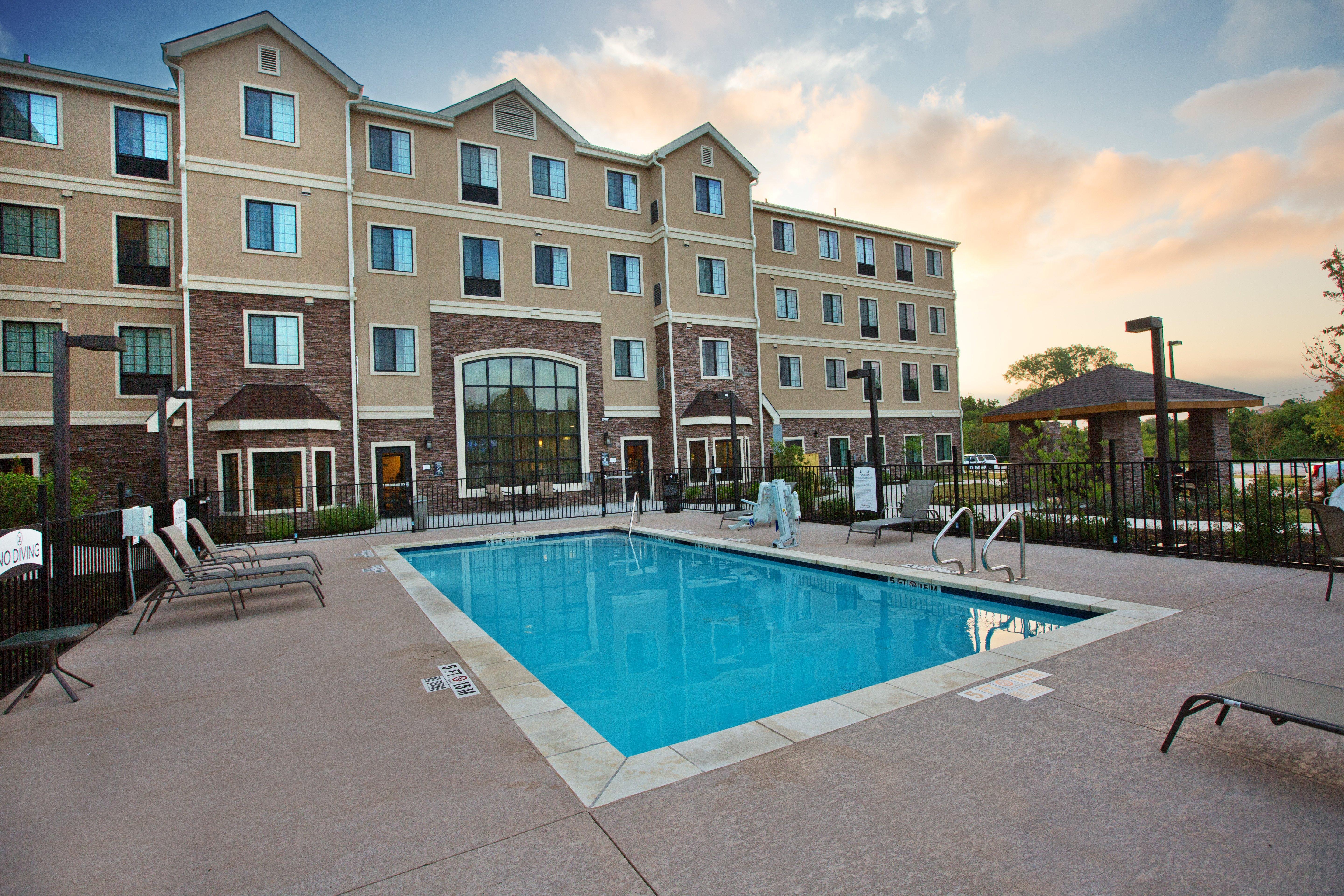 Staybridge Suites Austin South Interstate Hwy 35 By Ihg מראה חיצוני תמונה