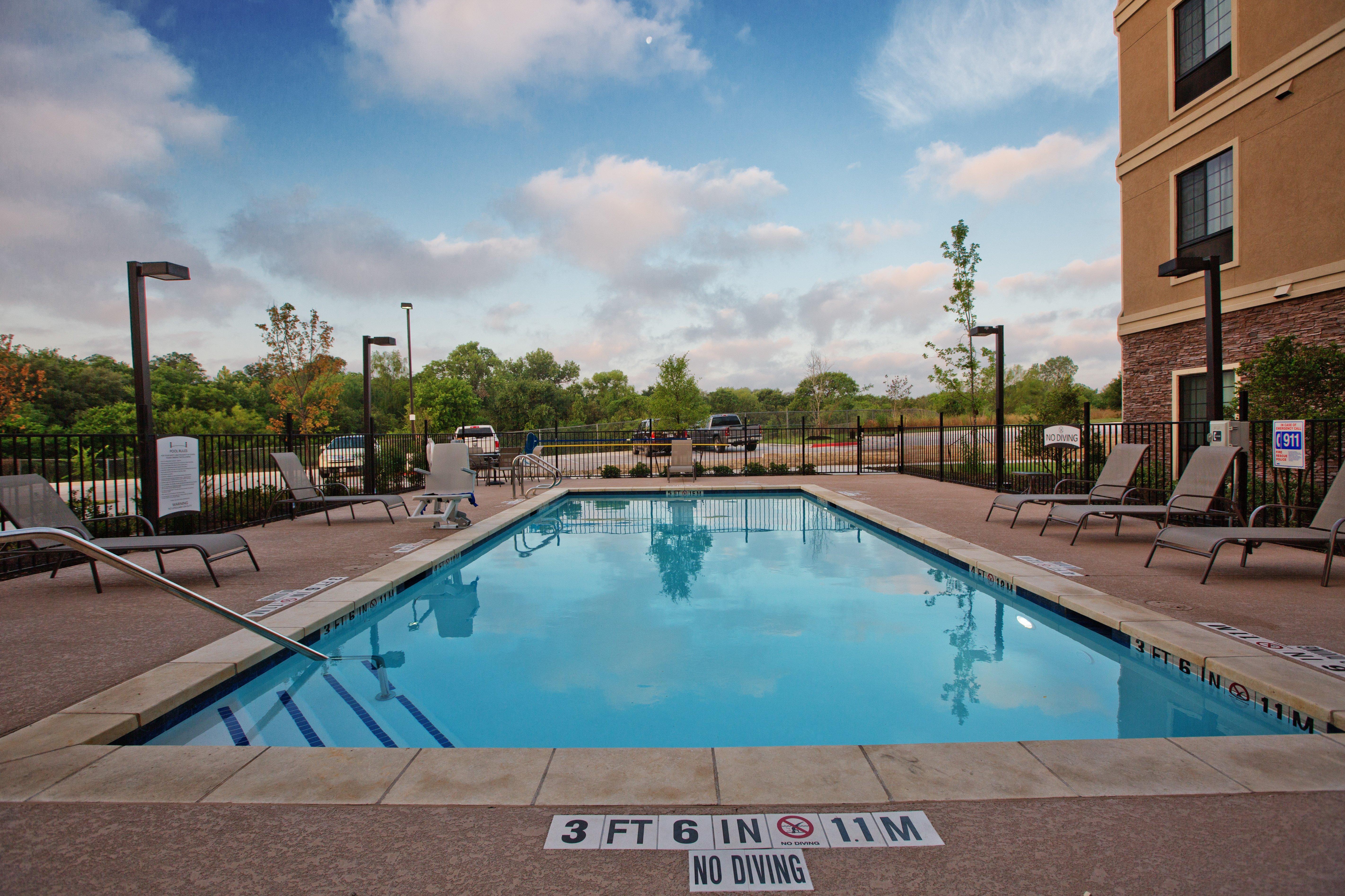 Staybridge Suites Austin South Interstate Hwy 35 By Ihg מראה חיצוני תמונה